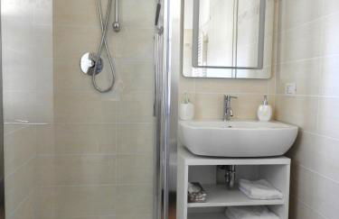 Villa Maghetti - modernized flat in historic palazzo in the center of Luino - Foto 25