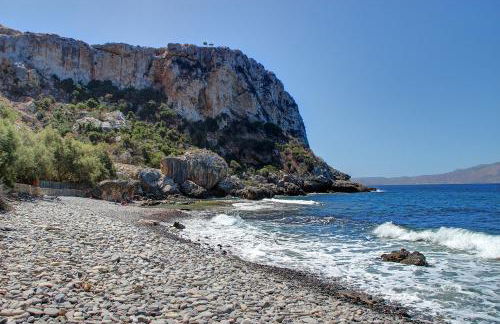 Seafront Ravdoucha Epavlis Athina Villa - Pool, Gym, Sauna, Private Parking, WiFi - Photo 36