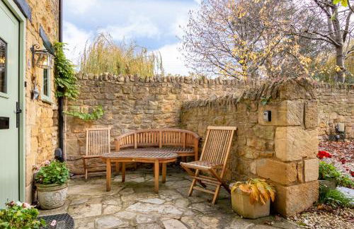 Granary Cottage - Luxury Barn Conversion - Photo 35