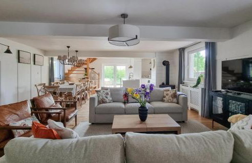 7 Bedroom Lovely Home In Szalstry - Foto 4