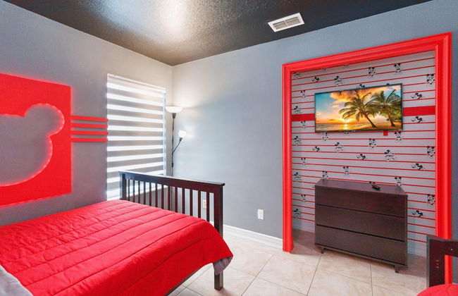 Fascinating Private Pool and Game-room, Near Disney!! - Foto 26