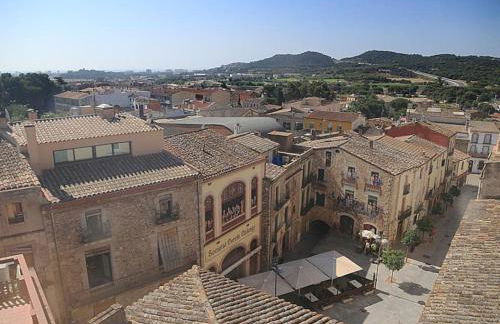 Villa Mediterránea con Cinco Dormitorios y Piscina - Foto 44