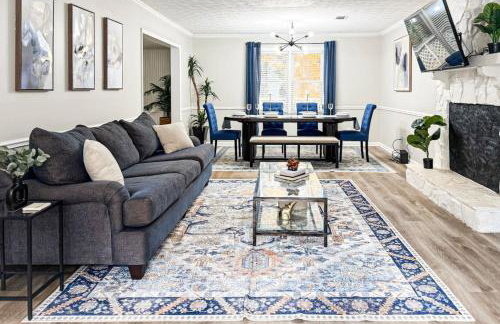 King Bed! Soaking tub! Fenced Yard w Screen Patio - Foto 6
