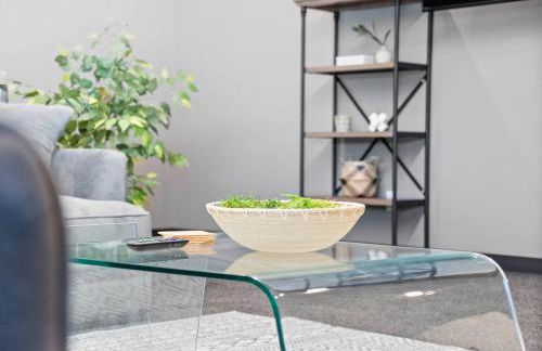 Modern Top Floor 2BR 1BA w Private Rooftop Patio South Hill Near Downtown - Foto 20