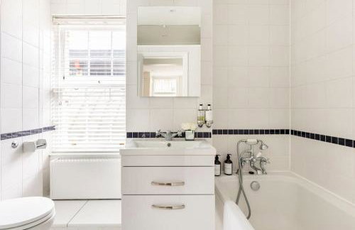 Historic Joseph Conrad House in Heart of London! - Foto 27