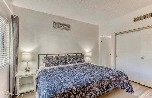 Sand and Sea Condos - Foto 59