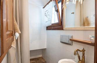 Azure Coast Seafront Retreat - Foto 49