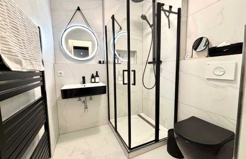 Beautiful Renovated Apartment in Lorrach - Photo 7