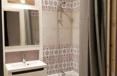 Lumi Appartement avec Patio et jardin - Photo 8