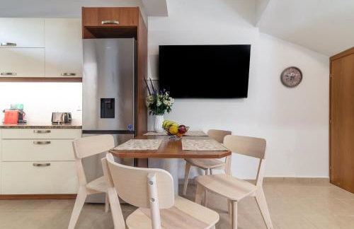 Eleni Luxury Maisonette with Jacuzzi - Foto 4