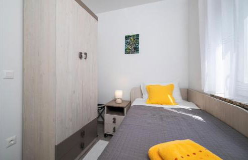 2 Bedroom Stunning Home In Zeliski - Foto 12