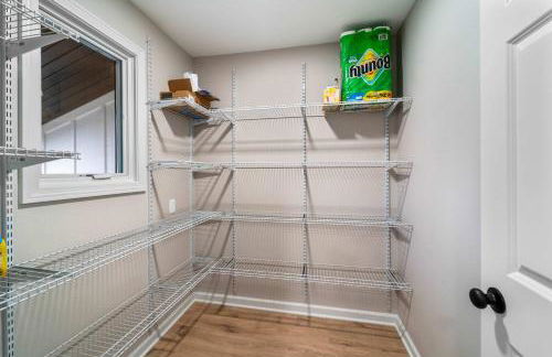 Spacious 5BR Family Home Near ISU & Attractions - Foto 36