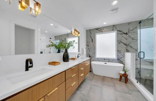 Sleeps 42 2 Pools & Game Room 11BR near Downtown - Foto 31