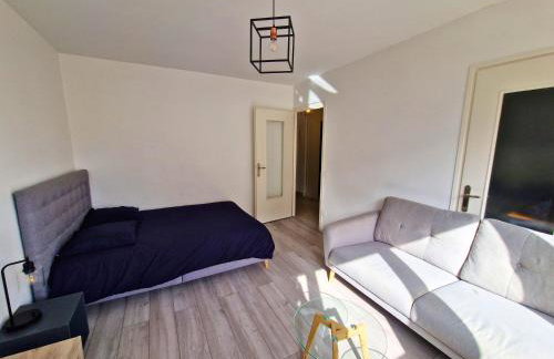 Studio avec cuisine séparée tout proche de la gare - Foto 3