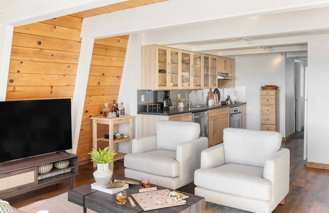 Chickaree & Chickadee Buyout by Avantstay 2 Sister Cabins - Photo 31