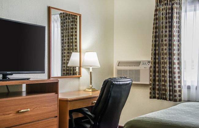 Hudson Inn & Suites - Foto 15