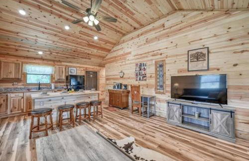 Cozy Cabin Firepit and Grill & 10 Mins to Main St - Foto 18