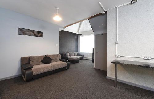 Penthouse Warehouse Slps 18 (61) - Photo 6