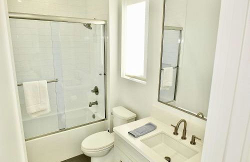 Beach Paradise - Stunning 3-Story in Long Beach - Foto 64