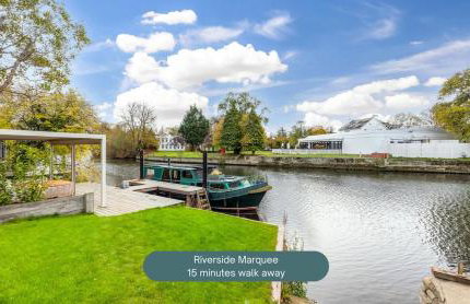 Meadow House with Driveway Parking, Spacious Garden, Fast Wifi and Smart TVs by Yoko Property - Foto 38