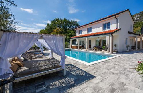 Villa Valentina - Luxurious holiday for 9 people with xxl pool and whirpool - Foto 1
