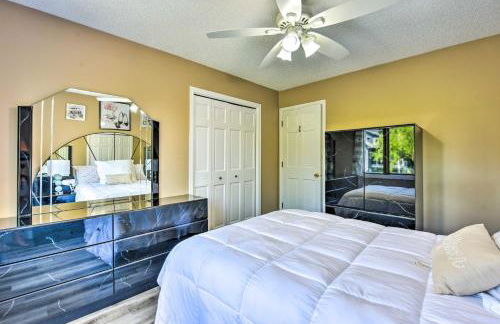 Pet-Friendly Maple Grove Gem with Private Yard! - Foto 24