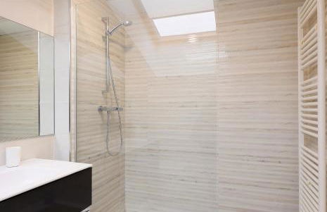 Ático con terraza en playa de San Lorenzo - Foto 21