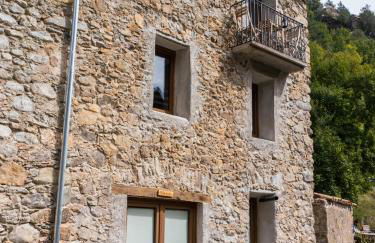 Apartament amb terrassa al costat del riu - Foto 1