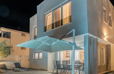 Villa DEA - Luxus Ferienhaus in Kroatien mit beheizten Pool Vrsi-Mulo bei Zadar - Foto 7