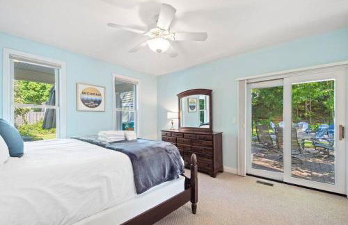 Blissful Boyne City Retreat: Luxurious & Modern! Sleeps 15! - Foto 27