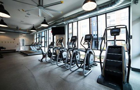 Free parking Gym & Pool Downtown at CityWay - Foto 2