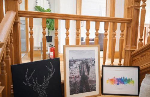 Luxury Victorian 5 bedroom apartment by Lady road apartments - Foto 23