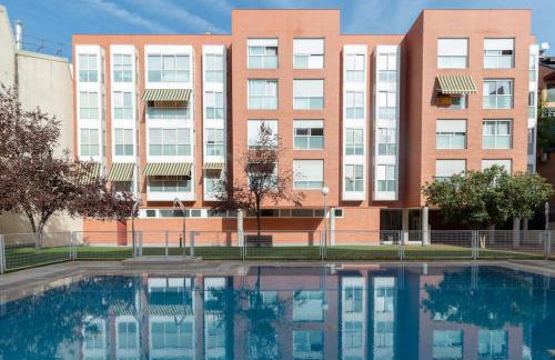 Vivienda con zona de trabajo, piscina y parking - Foto 29