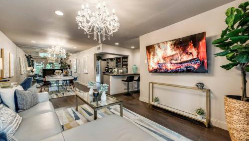 Contemporary Dallas 2BR Condo Patio & Pool - Foto 5