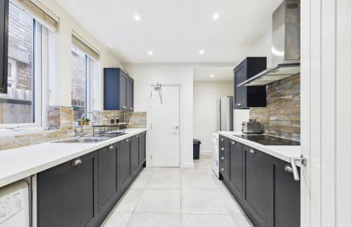 Stylish 6 Bed Apartment - Ideal for Contractors, Health Care workers - Peterborough - Foto 18