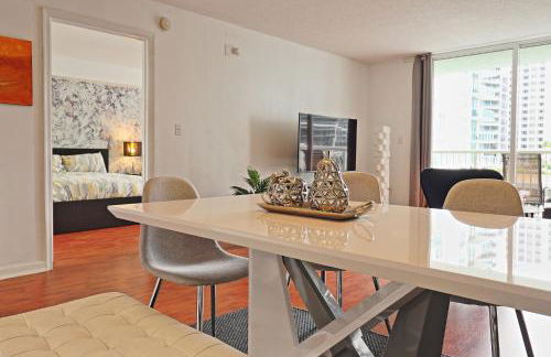 Upscale Apartment in the Heart of Brickell - Foto 12