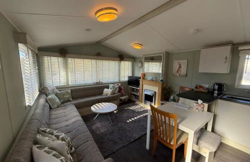Cosy cabin in Milford on Sea Full Passes included - Foto 7