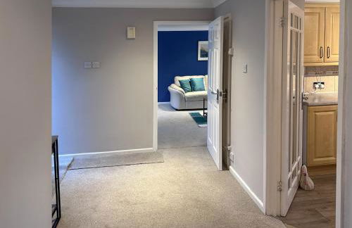 BLUNSDON LODGE - Spacious Bungalow, High Speed Wi-Fi, Free Private Parking, Garden - Foto 5