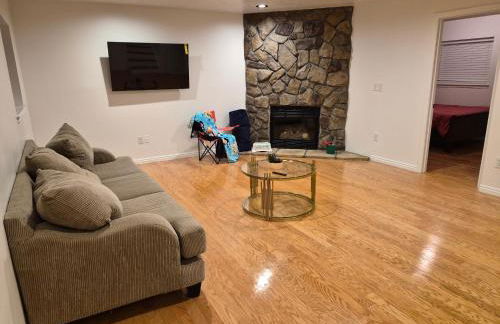 Close to the most famous universities in Utah UVU and BYU - Foto 5