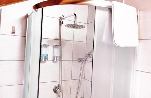 Casa Happy - La mansarda del sorriso con parcheggio privato a Valcorrente - Foto 19