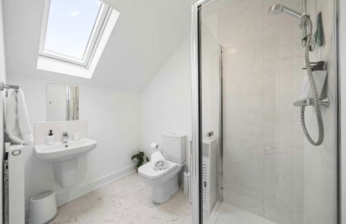 Fern Walk Spacious 3 Bedroom House - Dalkeith - Photo 14