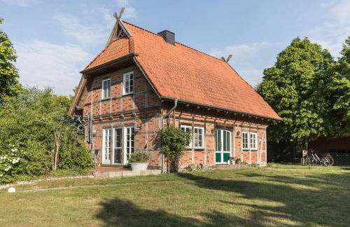 Fachwerk-Ferienhaus, Ruhe auf dem Land, Haustiere willkommen, Leihfahrräder, 24-7 check in - Foto 1