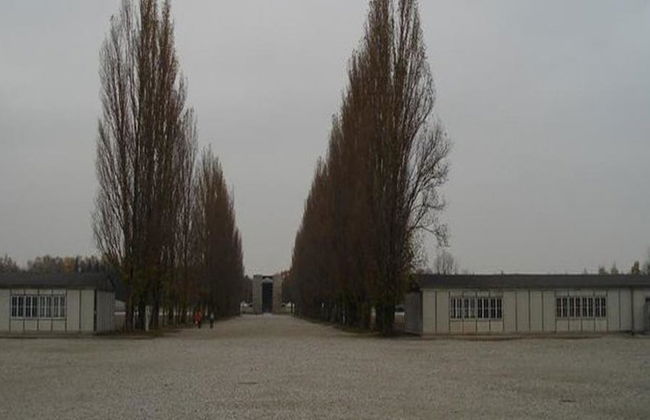 Dachau Concentration Camp Tour - Foto 4