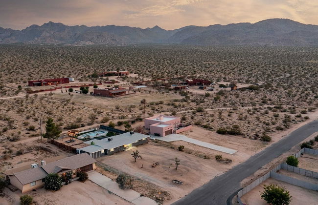 Jackrabbit Ridge by Avantstay Entertainers Paradise w/ Pool & Games - Photo 23