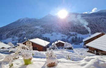 Au Chalet Le Péry, vue sur le Mont de Grange - Foto 13