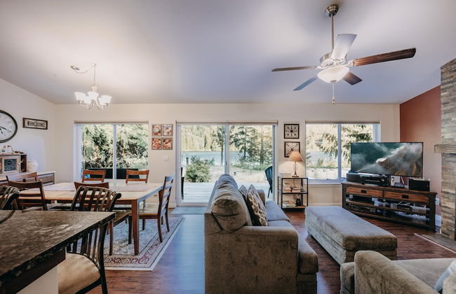 47MF - WiFi - Lakefront - Sleeps 6 - Foto 35