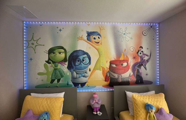 Charming Townhouse Near Disney - Photo 16