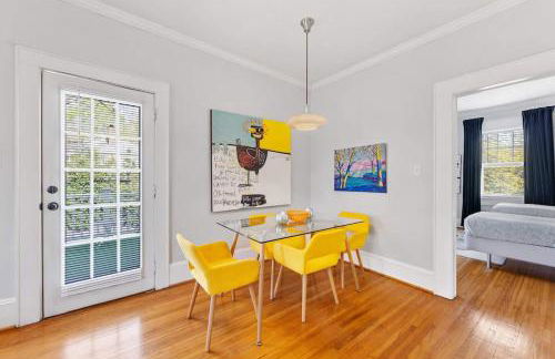 Bright and Restful 2BR near Uptown with Balcony - Foto 5