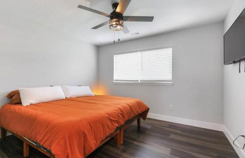 Groovy Getaway king suites, sleeps 8, dogs ok - Foto 25