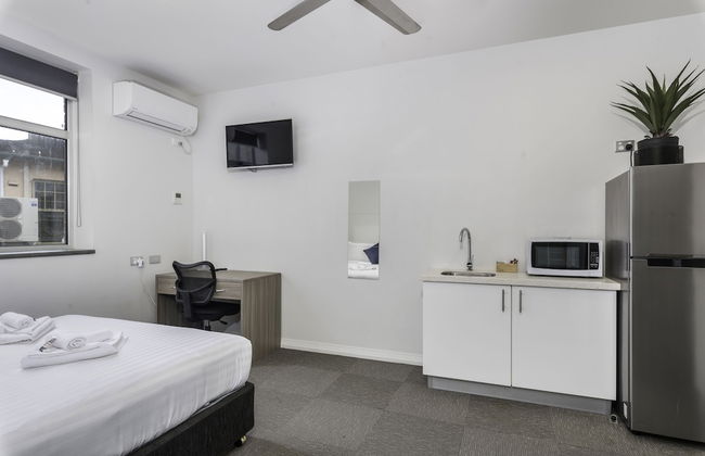 Studios on King - Photo 17